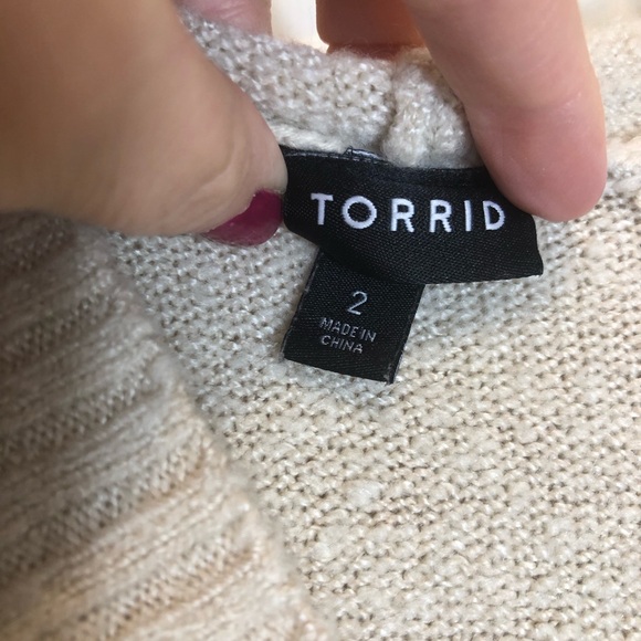 Torrid Raglan Hoodie Rainbow Lip Sweater Size Torrid 2  2X - Picture 2 of 10